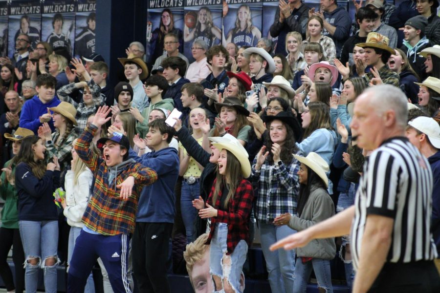 Max Graves ’24 and the PIHS student body goes crazy with their Wild West theme.
